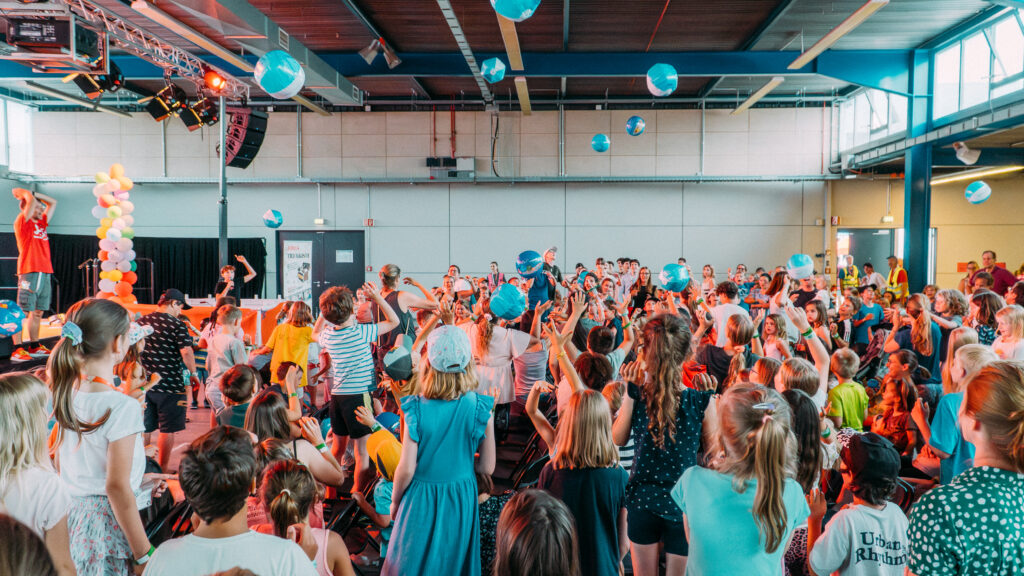 Impressionen 51 10 Kinderprogramm cproChrist Martin Engels